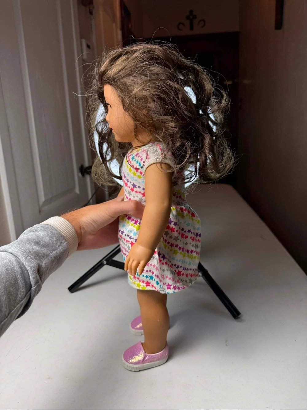 2017 American Girl Truly Me doll featuring brown hair and eyes